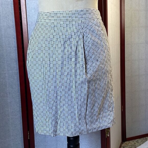 GAP Black and White Designed Pencil Skirt with Pockets (Size: 6) - Picture 3 of 13